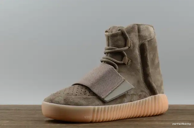 Yeezy Light adidas Brown BY2456 750 Boost 0601